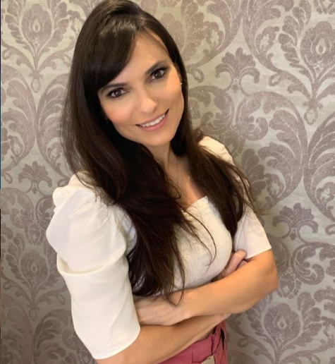 Dra. Mariana Meireles